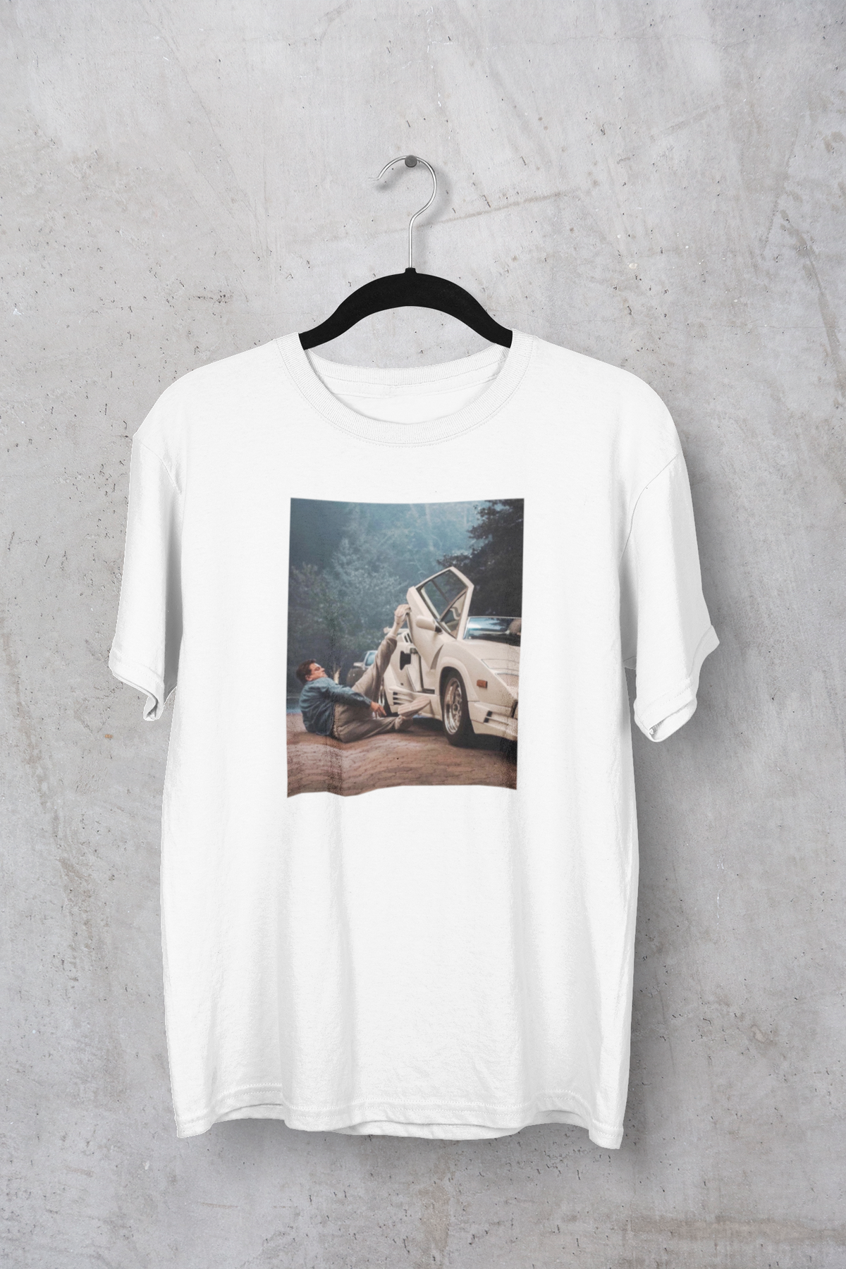 lamborghini-countach-wolf-of-wall-street-leonardo-dicaprio-tee-shirt-white
